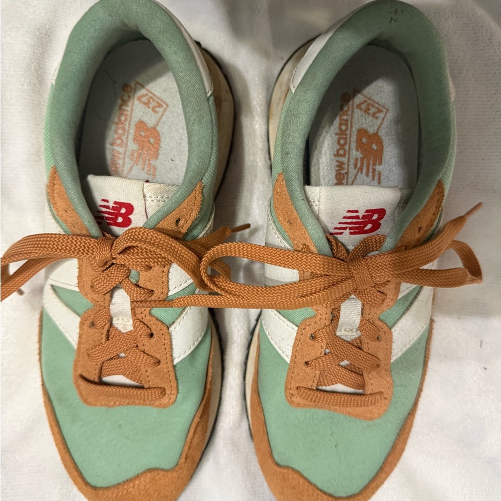 New Balance Mint Green and Tan Athletic Shoes
